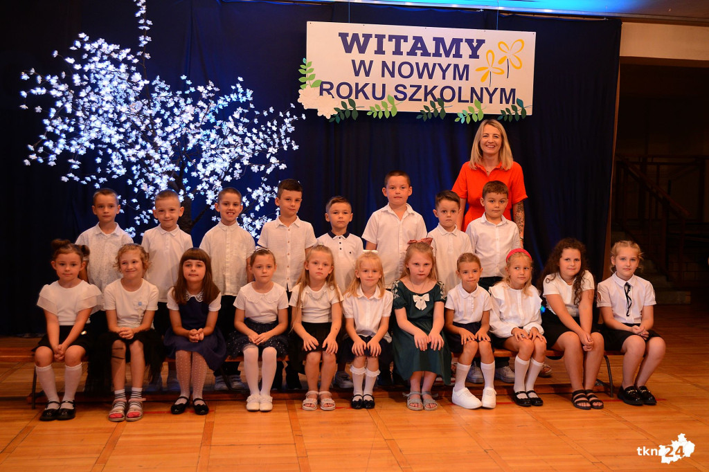 Pierwszy dzwonek już wybrzmiał! Odwiedziliśmy koneckie szkoły [wideo, zdjęcia]