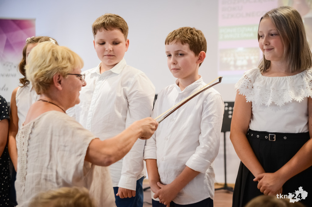 Rozpoczęcie roku szkolnego 2024/2025 w Państwowej Szkole Muzycznej I Stopnia w Końskich [zdjęcia]