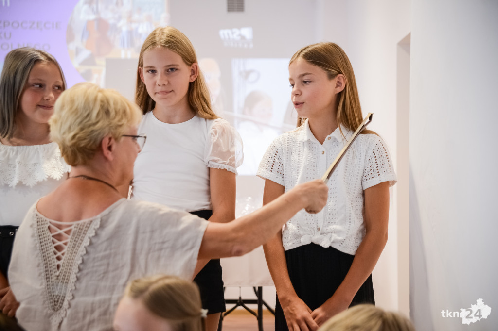 Rozpoczęcie roku szkolnego 2024/2025 w Państwowej Szkole Muzycznej I Stopnia w Końskich [zdjęcia]