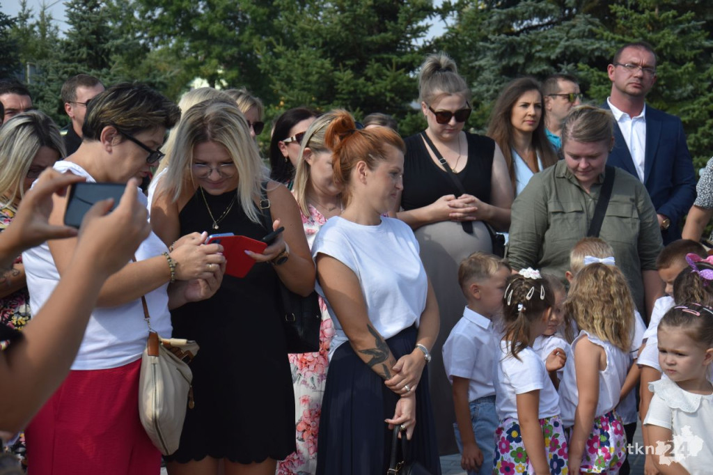 W Rudzie Malenieckiej uroczyście otwarto przedszkole [wideo, zdjęcia]