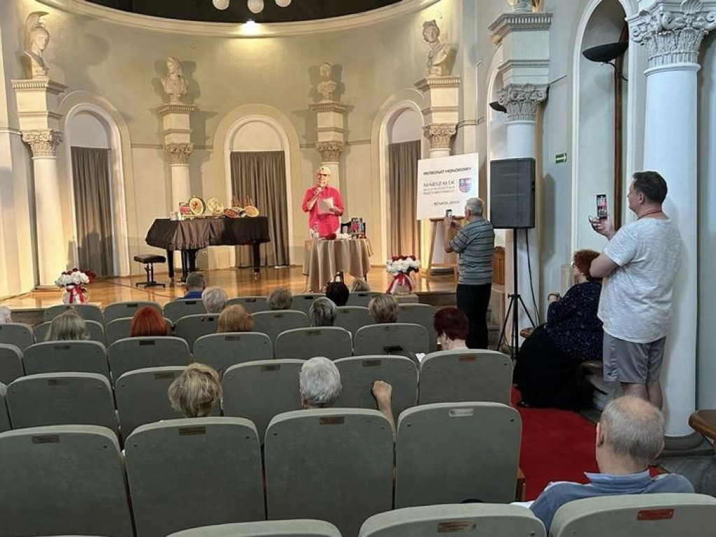 Spotkanie autorskie Janiny Malickiej w buskim sanatorium [zdjęcia]