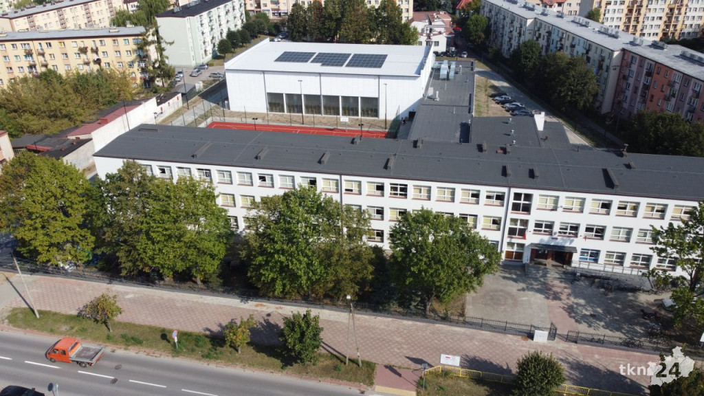 `Igrzyska czas zacząć!` Uroczyste otwarcie hali sportowej przy Szkole Podstawowej nr 2 w Końskich [wideo, zdjęcia]