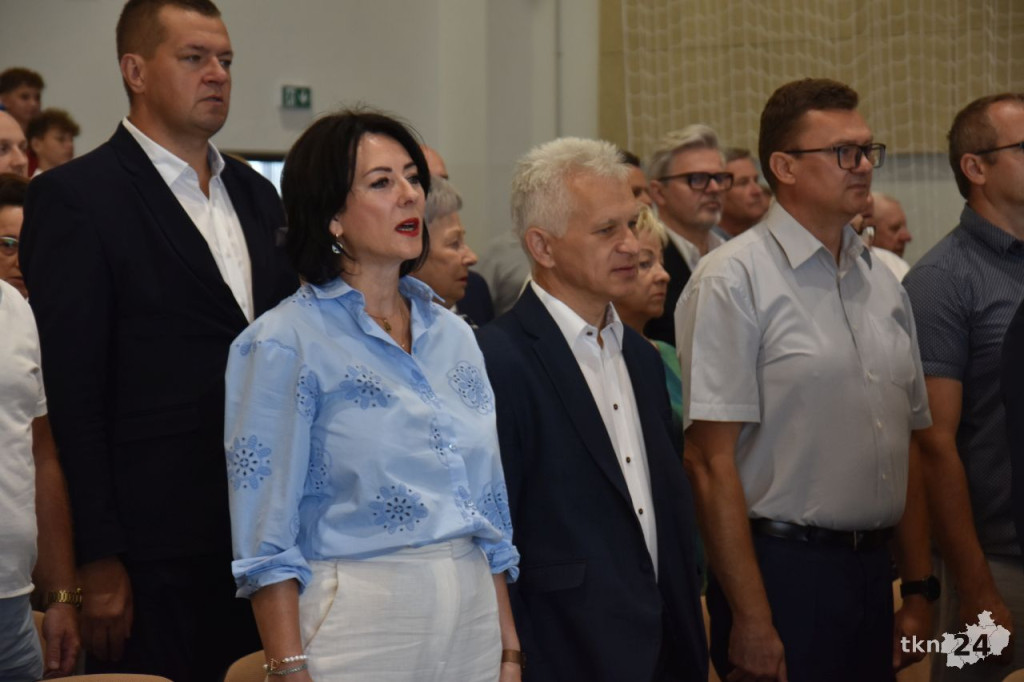 `Igrzyska czas zacząć!` Uroczyste otwarcie hali sportowej przy Szkole Podstawowej nr 2 w Końskich [wideo, zdjęcia]