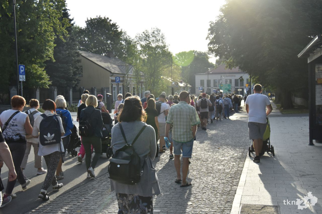 Pielgrzymka do Czarnej w 25. rocznicę Koronacji Obrazu Matki Bożej Wychowawczyni