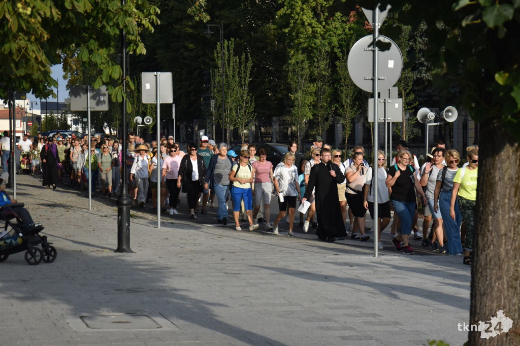 Pielgrzymka do Czarnej w 25. rocznicę Koronacji Obrazu Matki Bożej Wychowawczyni