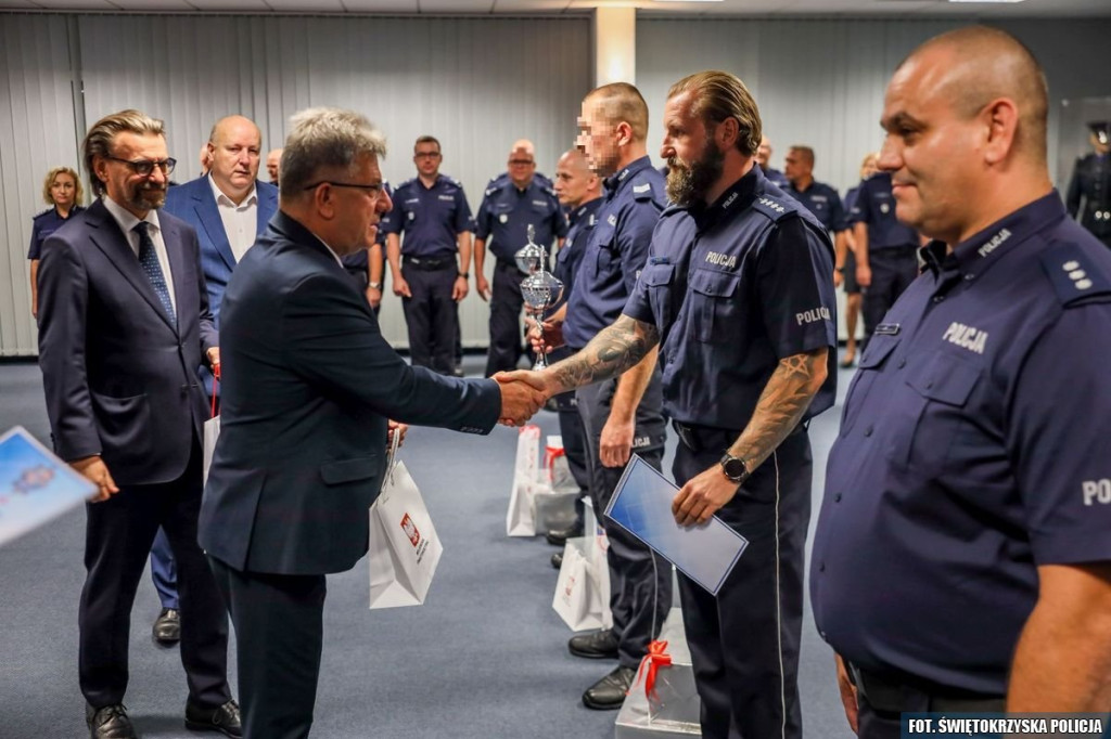 Policjanci z Końskich wśród najlepszych w województwie [zdjęcia]