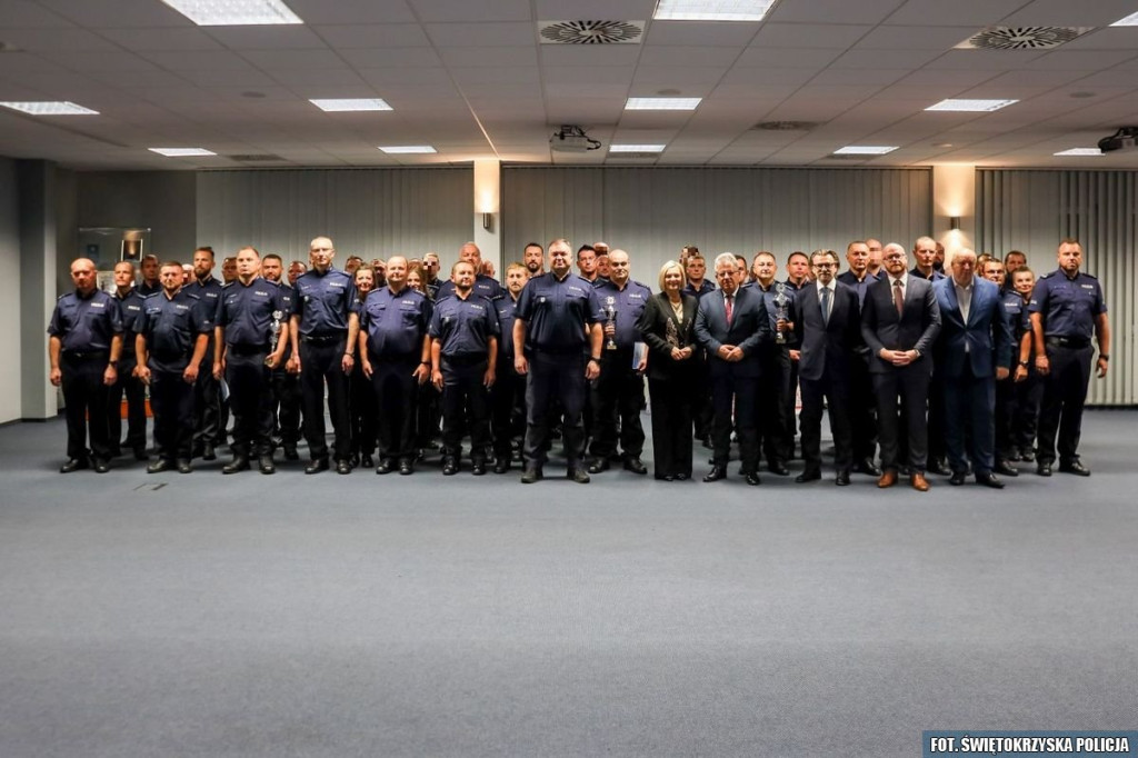 Policjanci z Końskich wśród najlepszych w województwie [zdjęcia]