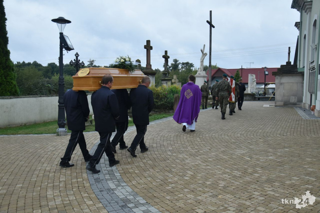 Uroczystość pogrzebowa Stefanii Kulety, kombatantki z Konecczyzny [zdjęcia]