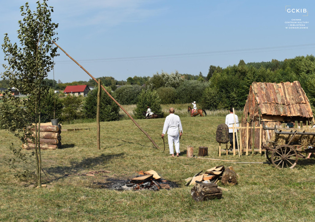 W Gowarczowie zrekonstruowali bitwę w rocznicę egzekucji powstańców styczniowych [zdjęcia]