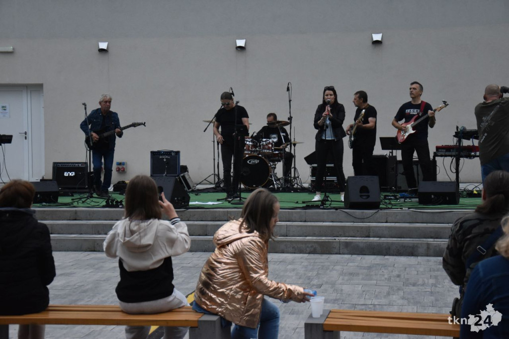 Koncert charytatywny lokalnych artystów dla Joli Sidor-Salaty [wideo, zdjęcia]