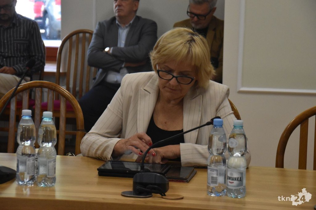 Rada Miejska w Końskich wesprze finansowo powodzian. Relacja z piątkowych obrad [wideo, zdjęcia]