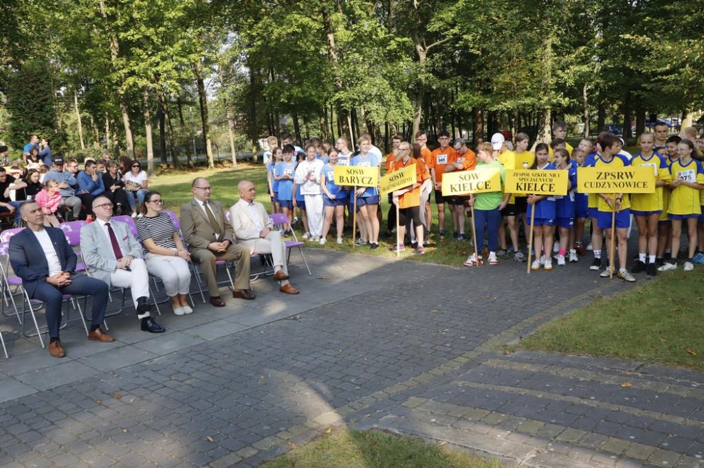 Biegi Przełajowe w Baryczy. Najlepsi pojadą na Mistrzostwa Polski [zdjęcia]
