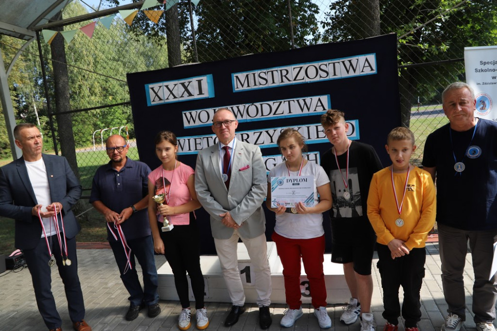 Biegi Przełajowe w Baryczy. Najlepsi pojadą na Mistrzostwa Polski [zdjęcia]