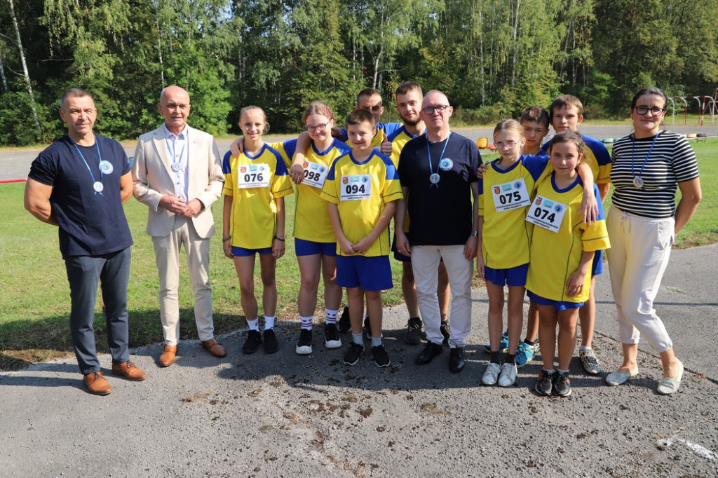 Biegi Przełajowe w Baryczy. Najlepsi pojadą na Mistrzostwa Polski [zdjęcia]