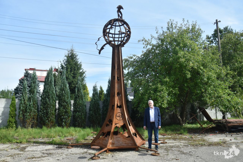 Konecki artysta stworzył niezwykłą rzeźbę. Teraz szuka dla niej miejsca [wideo, zdjęcia]
