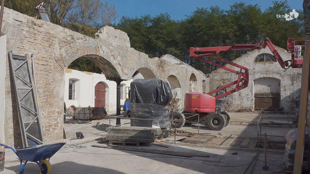 Muzeum w Sielpi znowu z opóźnieniami. Prace jednak ruszyły [wideo]