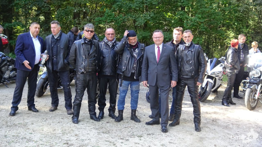 Uczcili pamięć poległych pod Gruszką - Jóźwikowem. Stanęła nowa tablica [wideo, zdjęcia]