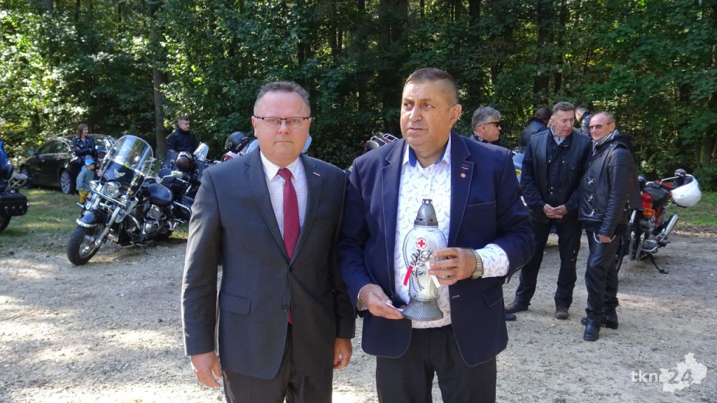 Uczcili pamięć poległych pod Gruszką - Jóźwikowem. Stanęła nowa tablica [wideo, zdjęcia]