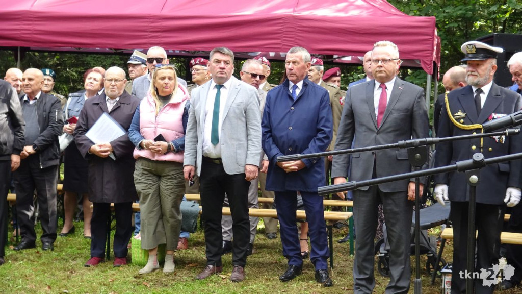 Uczcili pamięć poległych pod Gruszką - Jóźwikowem. Stanęła nowa tablica [wideo, zdjęcia]