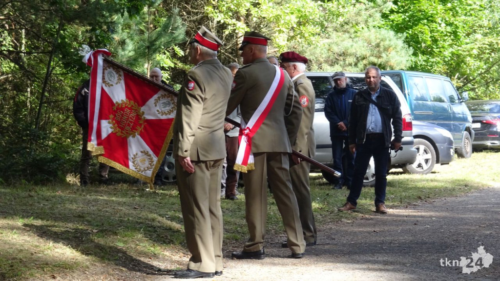 Uczcili pamięć poległych pod Gruszką - Jóźwikowem. Stanęła nowa tablica [wideo, zdjęcia]