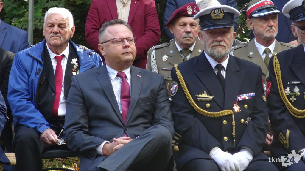 Uczcili pamięć poległych pod Gruszką - Jóźwikowem. Stanęła nowa tablica [wideo, zdjęcia]