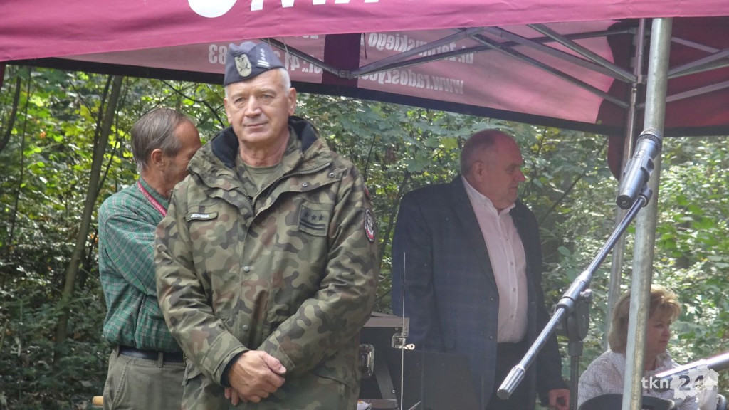 Uczcili pamięć poległych pod Gruszką - Jóźwikowem. Stanęła nowa tablica [wideo, zdjęcia]