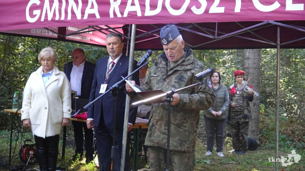 Uczcili pamięć poległych pod Gruszką - Jóźwikowem. Stanęła nowa tablica [wideo, zdjęcia]