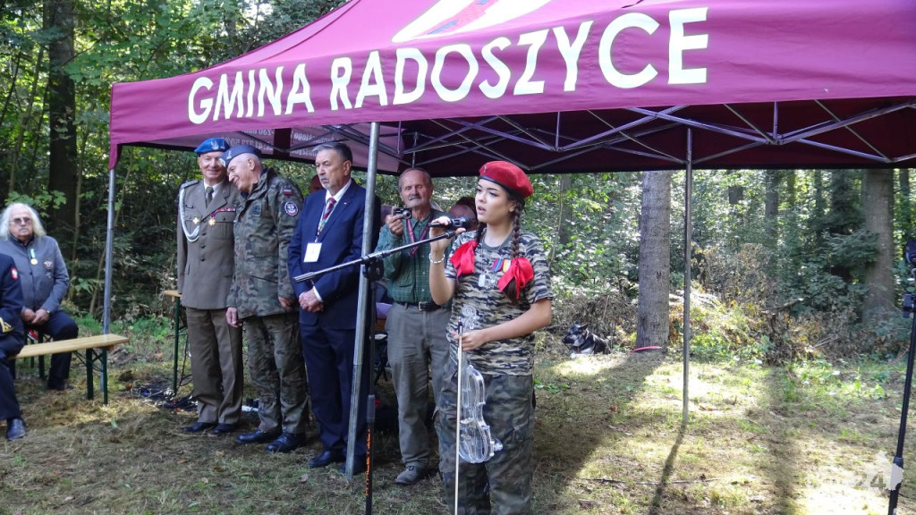 Uczcili pamięć poległych pod Gruszką - Jóźwikowem. Stanęła nowa tablica [wideo, zdjęcia]