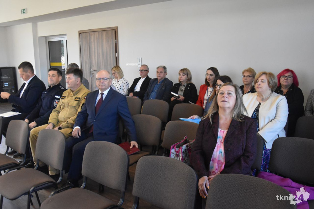 VIII Sesja Rady Powiatu Koneckiego: W tle szpital, wypadkowe skrzyżowanie i zaprzysiężenie radnego [wideo, zdjęcia]
