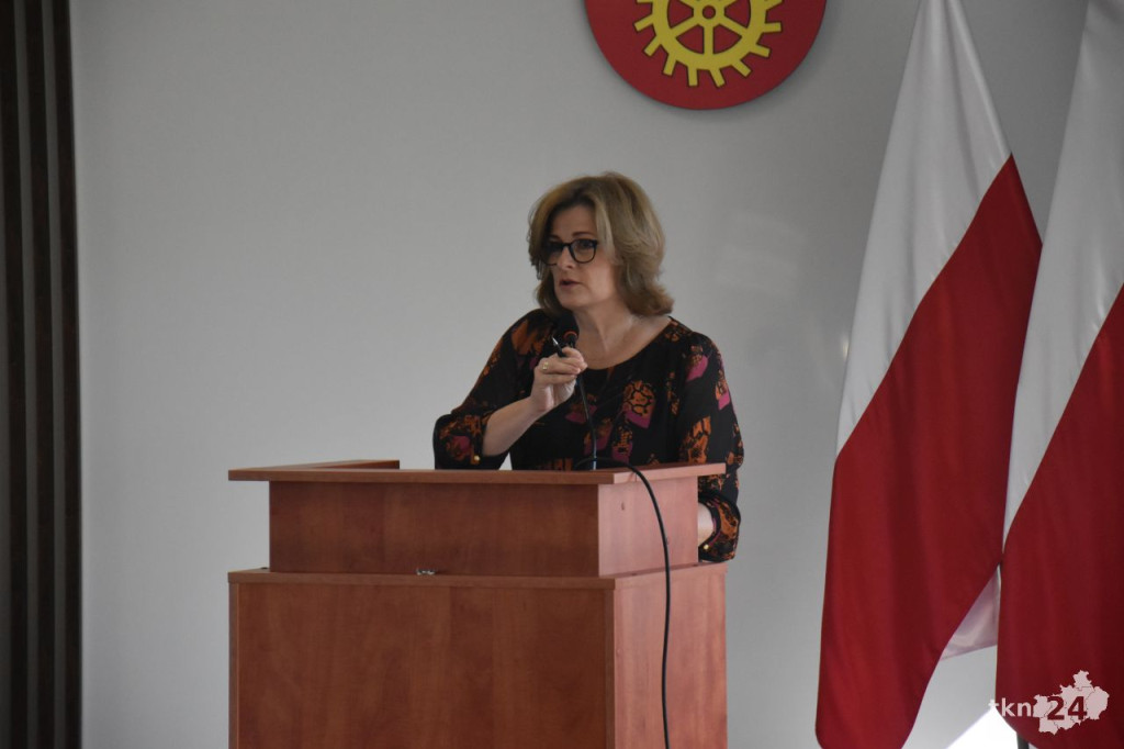 VIII Sesja Rady Powiatu Koneckiego: W tle szpital, wypadkowe skrzyżowanie i zaprzysiężenie radnego [wideo, zdjęcia]