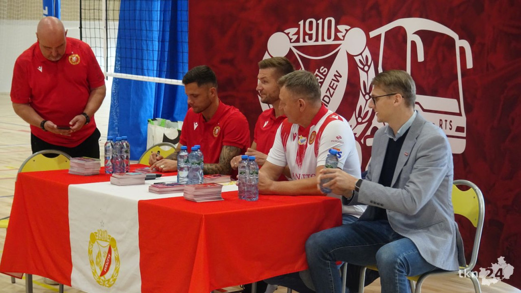 Widzew w Końskich! Znani piłkarze opowiadali młodzieży o klubie [wideo, zdjęcia]