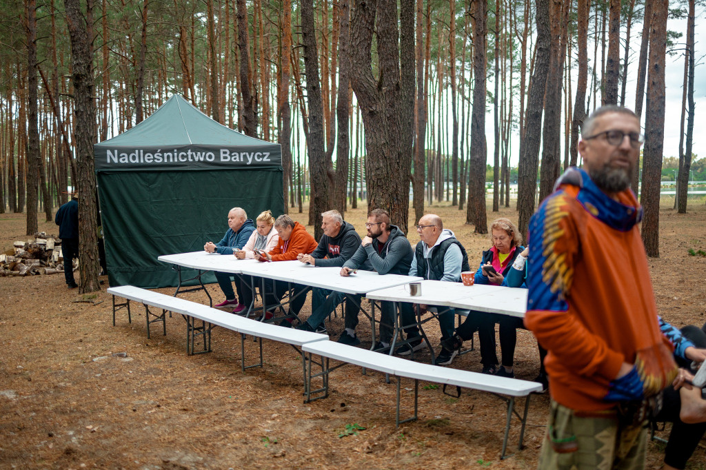 Miłośnicy bushcraftu spotkali się w Sielpi [wideo, zdjęcia]