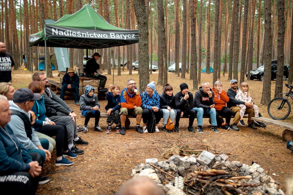 Miłośnicy bushcraftu spotkali się w Sielpi [wideo, zdjęcia]