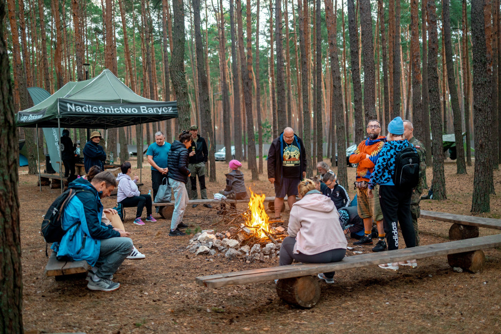 Miłośnicy bushcraftu spotkali się w Sielpi [wideo, zdjęcia]