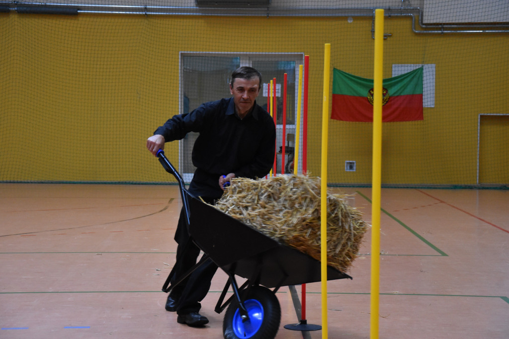 Sport, zabawa i rolnictwo. Sportowe wykopki w Fałkowie! [zdjęcia]