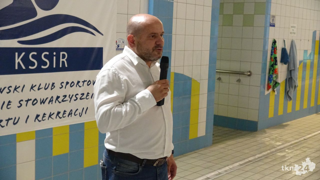 Ponad setka dzieci w basenie. Za nami zawody o Puchar Marszałka [wideo, zdjęcia]