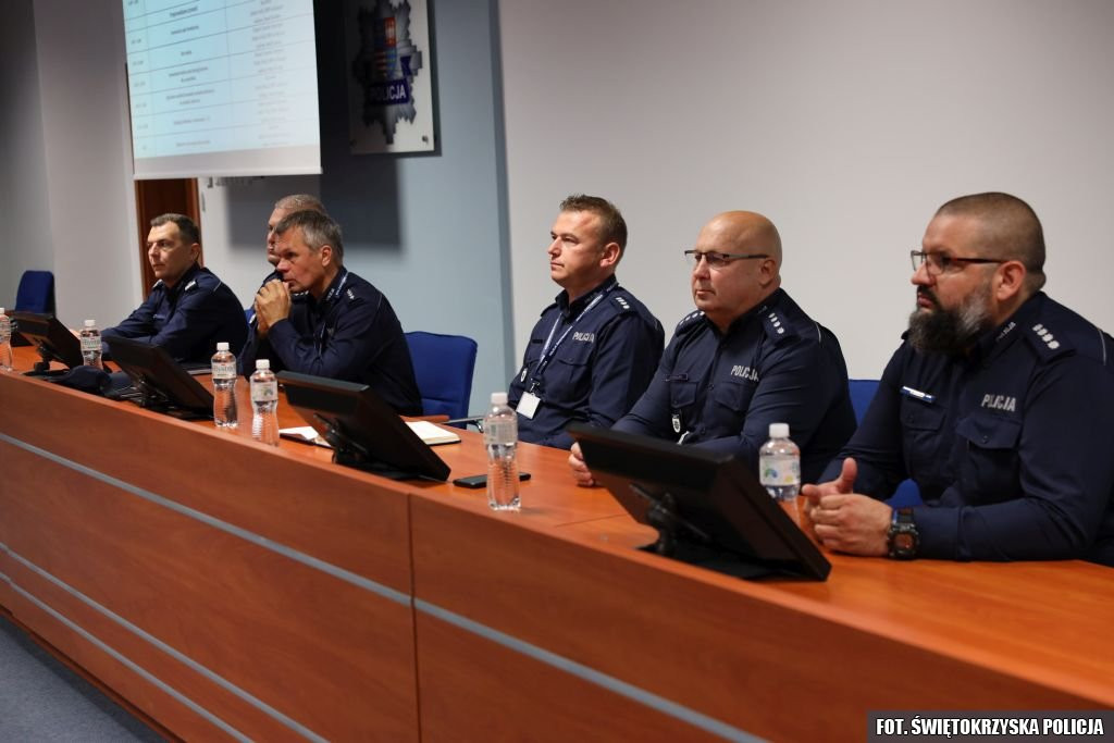 Piotr Przygodzki z KPP Końskie z trzecim miejscem w Turnieju Służby Dyżurnej [zdjęcia]