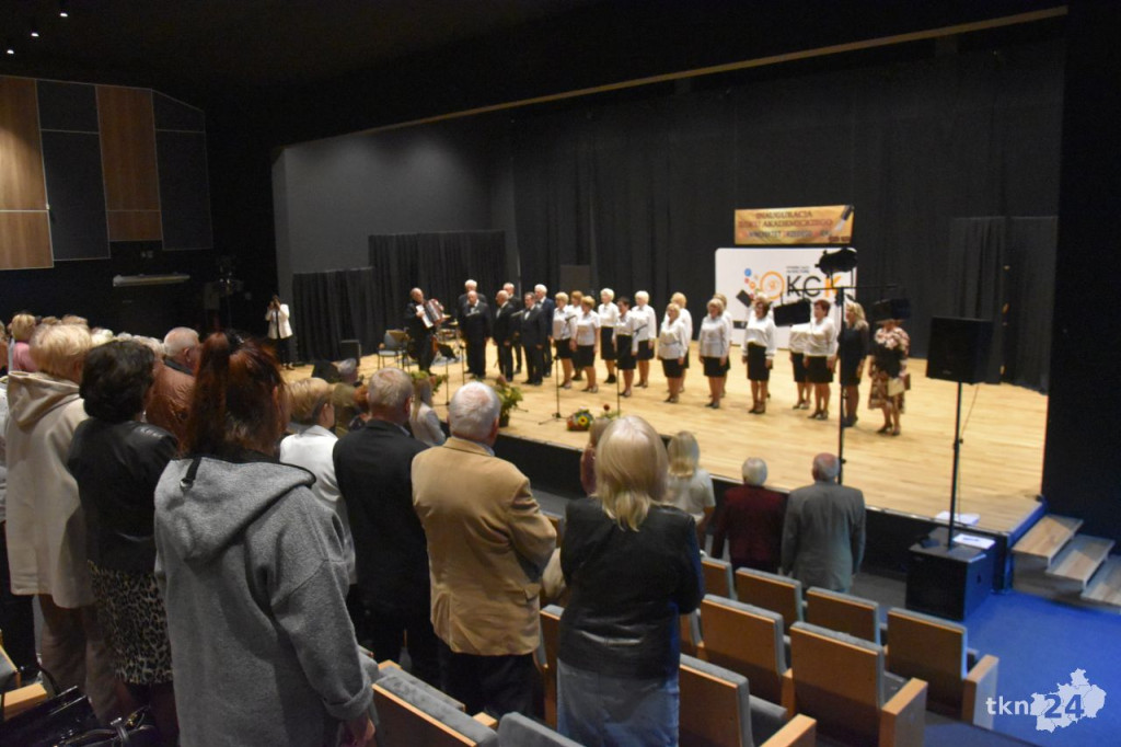 Uniwersytet Trzeciego Wieku w Końskich zainaugurował rok akademicki 2024/2025 [wideo, zdjęcia]