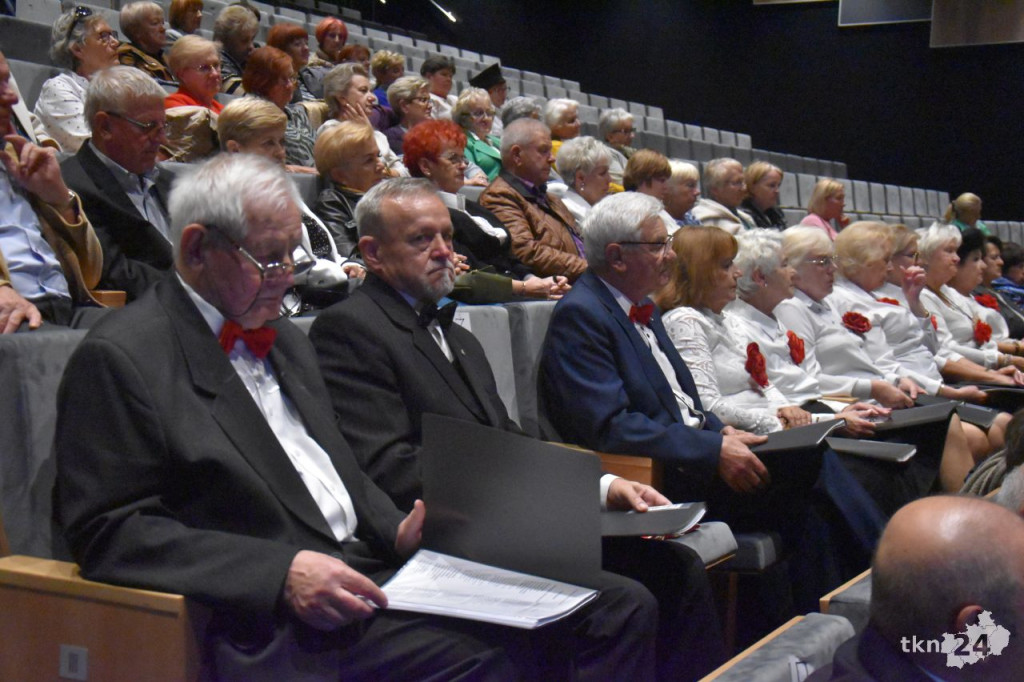 Uniwersytet Trzeciego Wieku w Końskich zainaugurował rok akademicki 2024/2025 [wideo, zdjęcia]