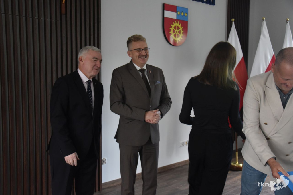 Powstała Młodzieżowa Rada Powiatu Koneckiego [wideo, zdjęcia]