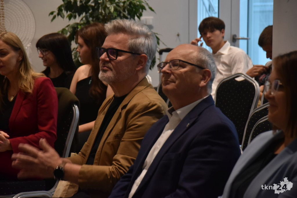 Wojewódzki konkurs `Mam Talent` miał miejsce w Koneckim Centrum Kultury [wideo, zdjęcia]