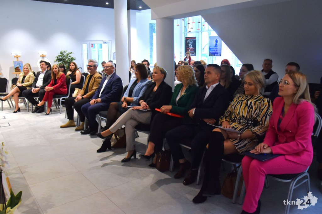 Wojewódzki konkurs `Mam Talent` miał miejsce w Koneckim Centrum Kultury [wideo, zdjęcia]