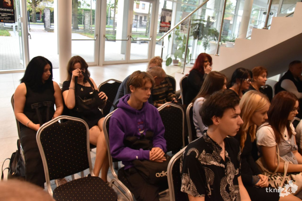 Wojewódzki konkurs `Mam Talent` miał miejsce w Koneckim Centrum Kultury [wideo, zdjęcia]