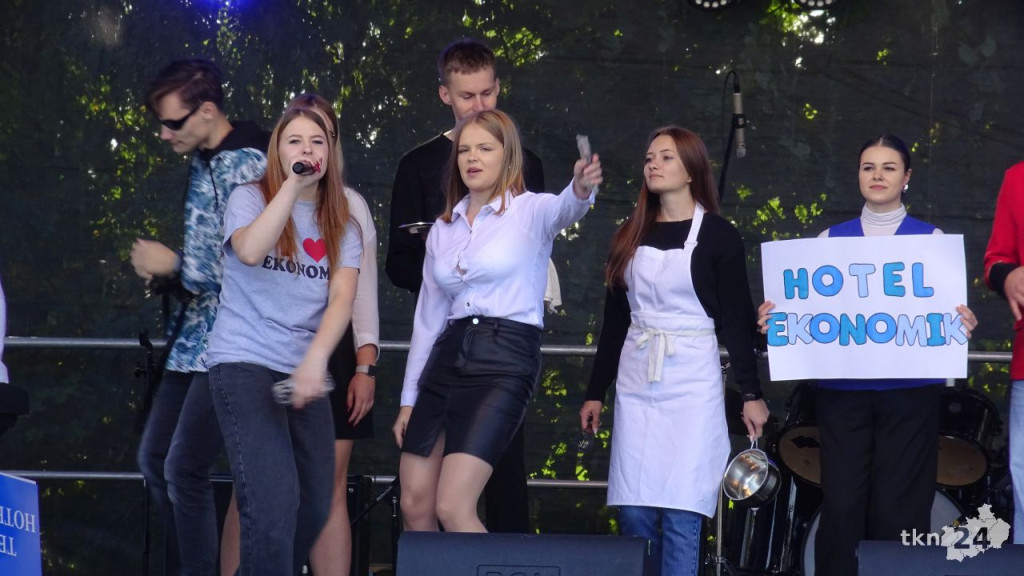 Pierwsze Powiatowe Święto Szkół Ponadpodstawowych za nami [wideo, zdjęcia]