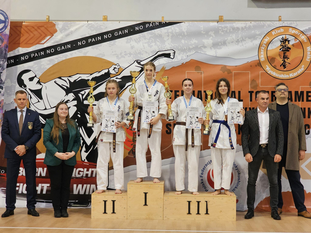 Karatecy z Końskich z pięcioma medalami w Skarżysku [zdjęcia]