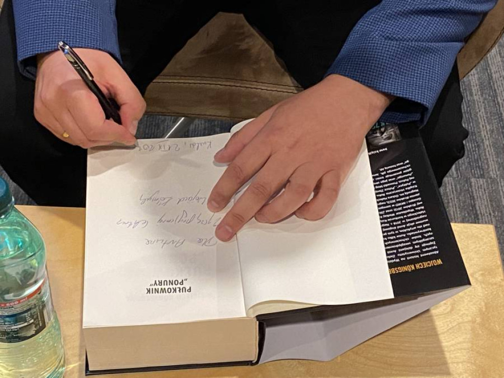 Ciekawe spotkanie z autorem biografii Jana Piwnika `Ponurego` w Krakowie [zdjęcia]
