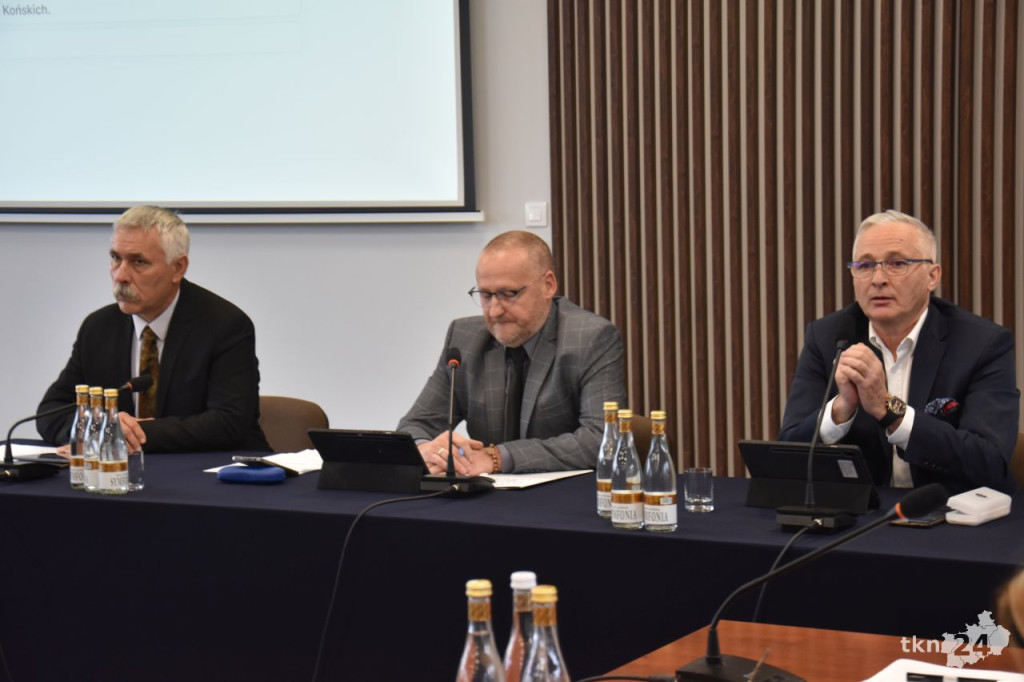 Gorąca debata o szpitalu. Co z dermatologią? Zobaczcie skrót ważnej sesji [wideo, zdjęcia]