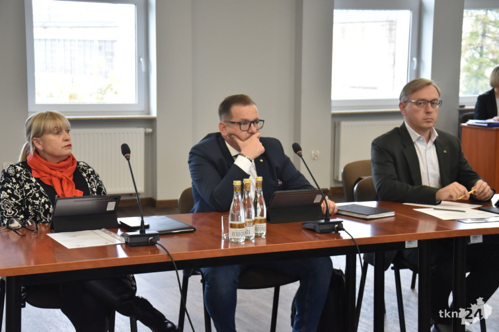 Gorąca debata o szpitalu. Co z dermatologią? Zobaczcie skrót ważnej sesji [wideo, zdjęcia]