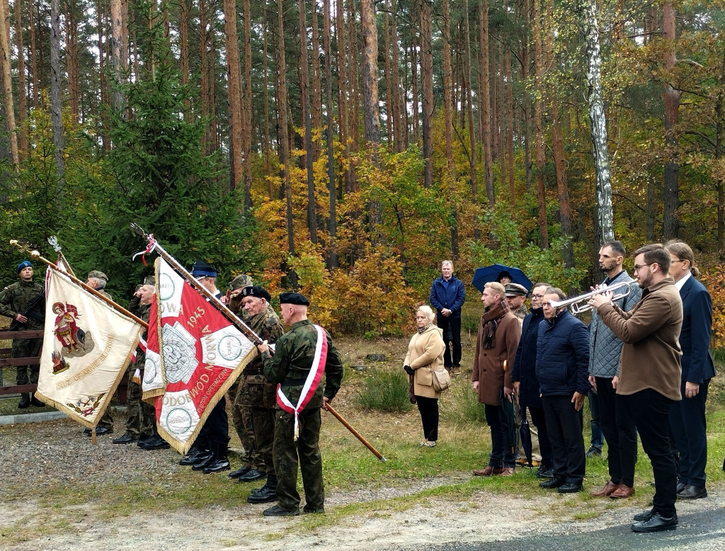 Gmina Stąporków upamiętniła Niekłański Październik [zdjęcia]