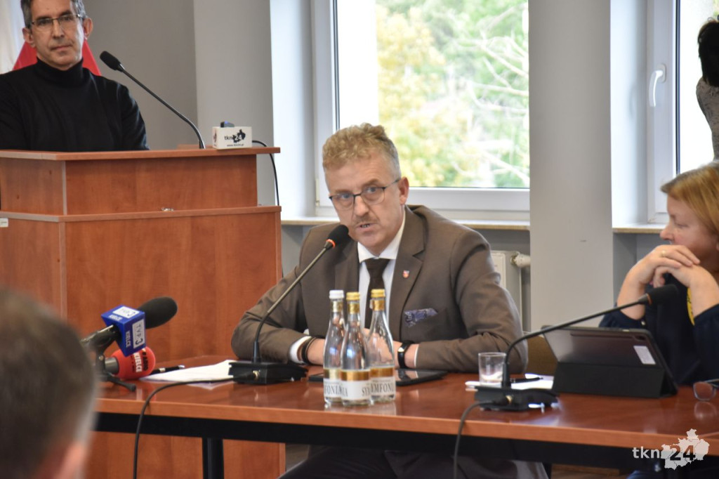 Gorąca debata o szpitalu. Co z dermatologią? Zobaczcie skrót ważnej sesji [wideo, zdjęcia]